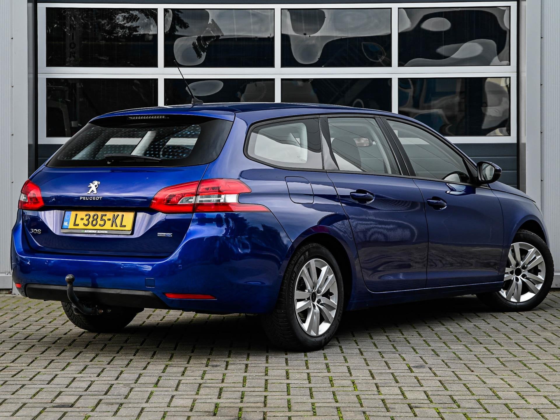 Peugeot 308 SW 1.5 BlueHDi Allure | Navi | Climate control |, Auto's, Gebruikt, 4 cilinders, Blauw, 140 €/maand