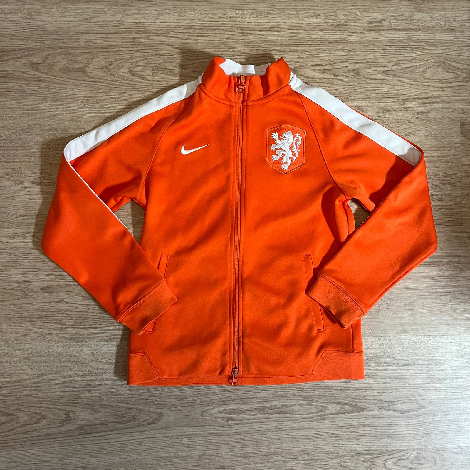 Nederlands elftal Trainingsjack M Kids Maat Nike Officieel, Sport en Fitness, Voetbal, Maat M, Ophalen of Verzenden, Nieuw, Trainingspak
