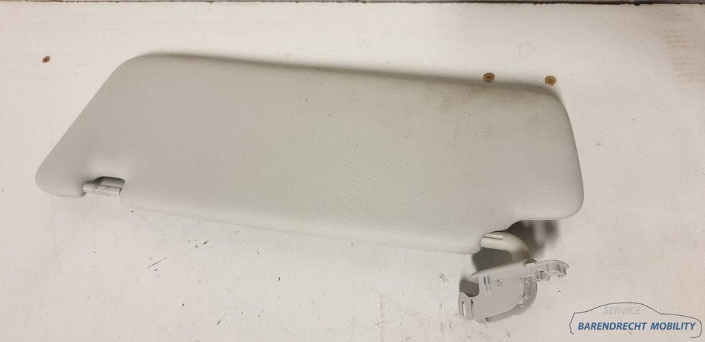 Zonneklep Audi A3 8V zonne klep make up spiegel rechts passa, Auto-onderdelen, Gebruikt, AUDI AG, Auto-Union-Strasse 1
85045  Ingolstadt, DE