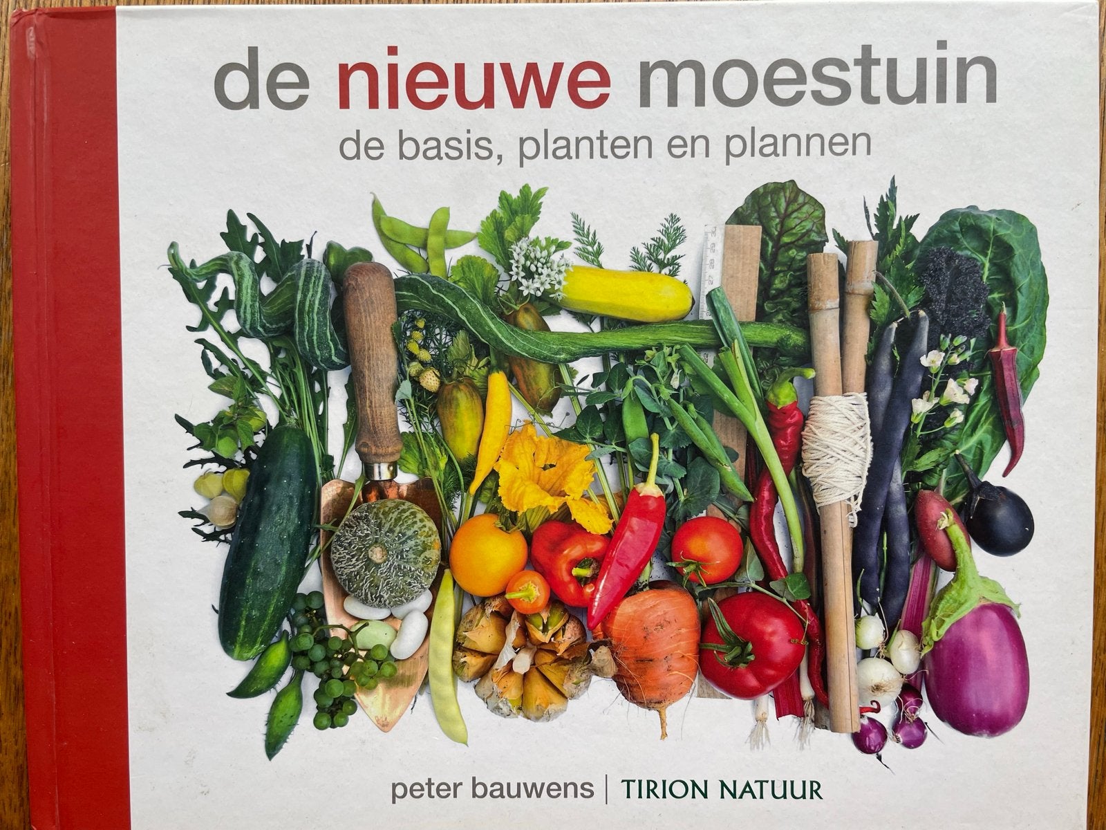 De Nieuwe Moestuin: Basis, Planten en Plannen, Boeken, Ophalen of Verzenden, Zo goed als nieuw, Moestuin