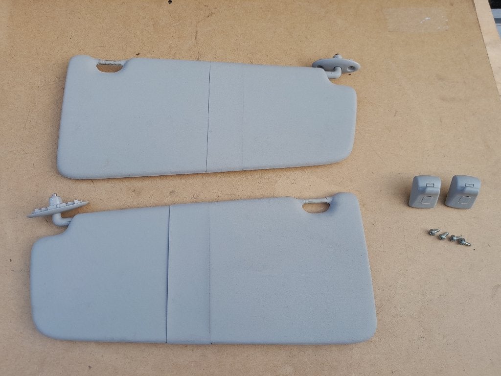 ZONNEKLEP Links & Rechts - FORD C-MAX - Set Prijs €20,-, Auto-onderdelen, Verzenden, Gebruikt, Ford