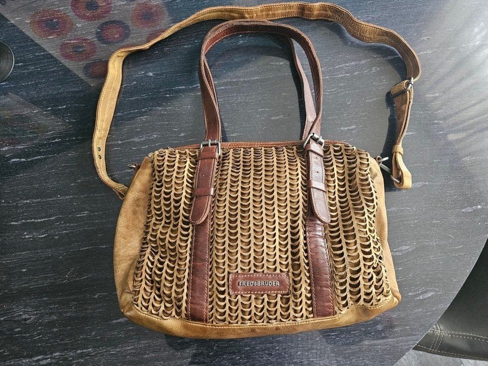 Nieuwe FredsBruder handtas in bruin leer, Sieraden, Tassen en Uiterlijk, Tassen | Damestassen, Ophalen of Verzenden