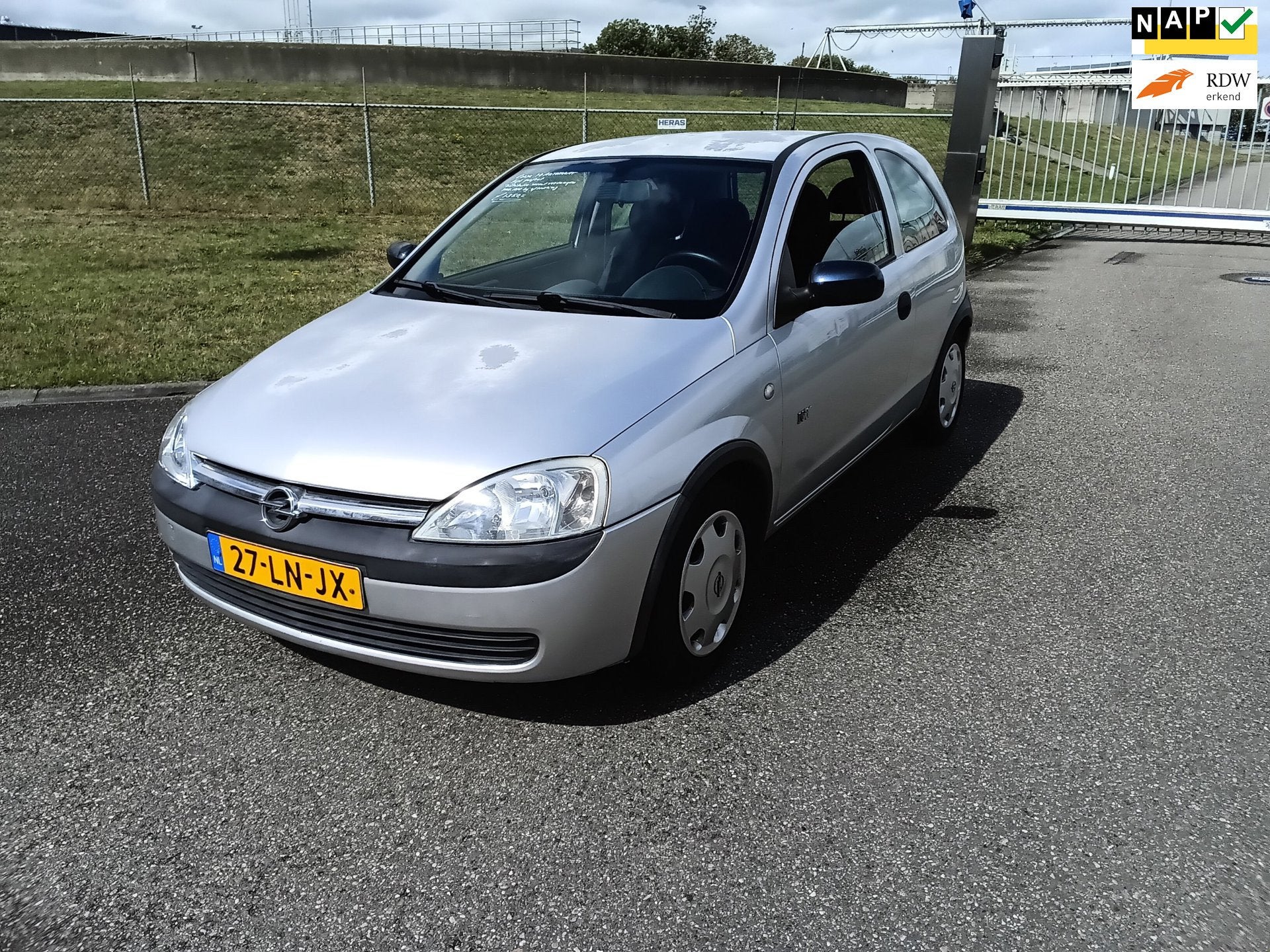 Opel Corsa 1.4-16V Njoy AUTOMAAT, Auto's, 450 kg, 4 cilinders, 1389 cc, Origineel Nederlands