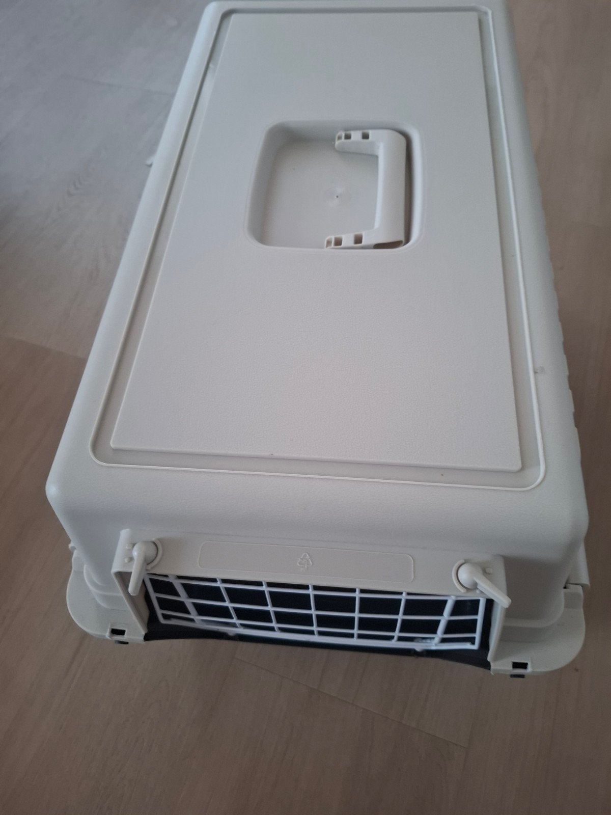 Hond cq kattenbench, Ophalen, Zo goed als nieuw