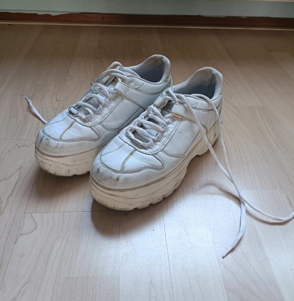 Witte schoenen  maat 40, Kleding | Dames, Schoenen, Verzenden, Zo goed als nieuw, Wit, Sneakers of Gympen