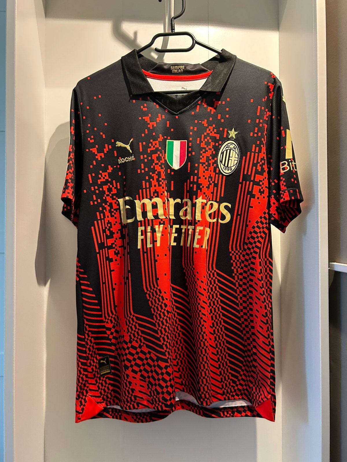 AC Milan 4th shirt 22/23 Rafael Leao, Ophalen of Verzenden, Zo goed als nieuw