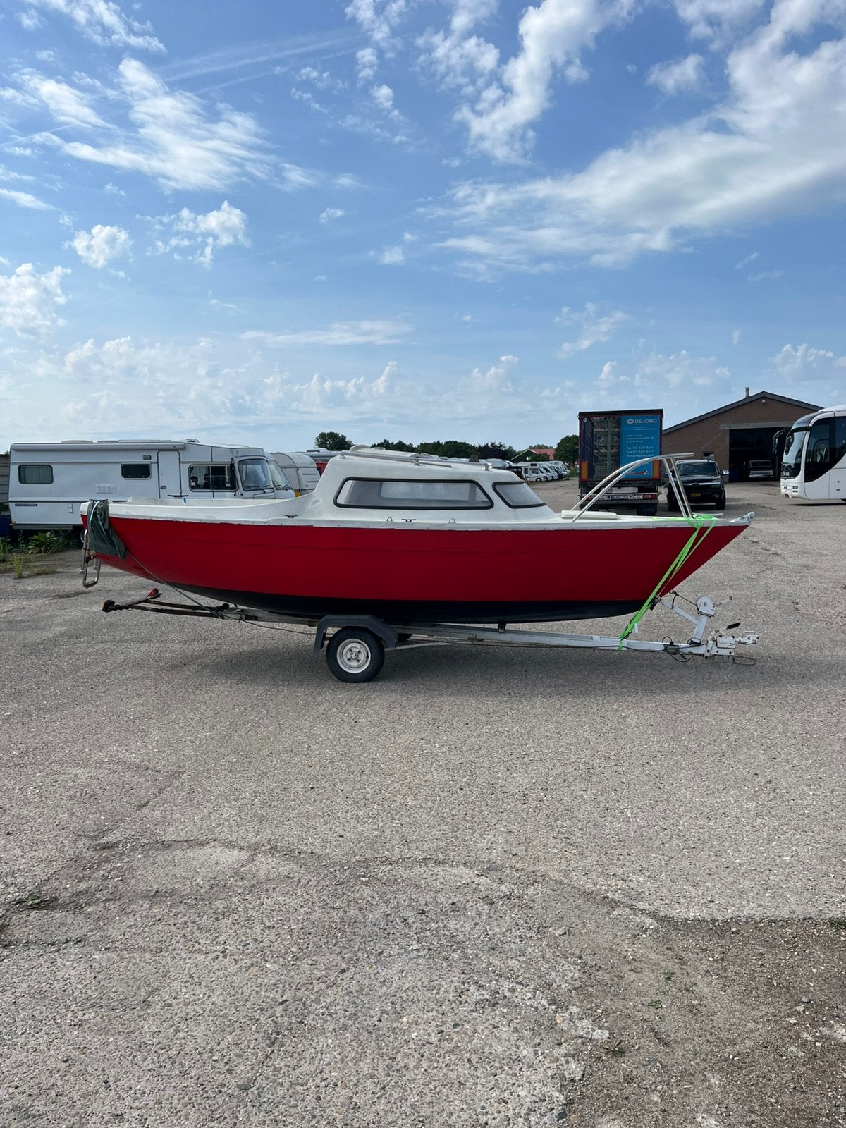 Kajuitboot met trailer +- 5,5 meter, Ophalen, Gebruikt, Kajuitboot, Trailer