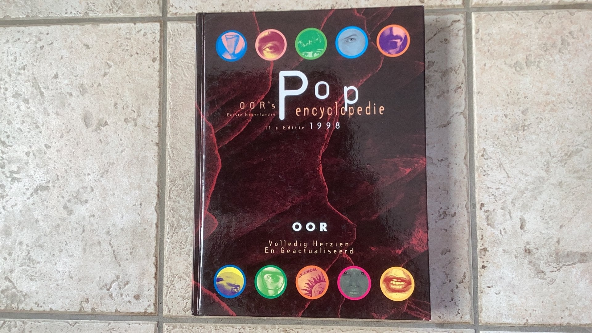 Boek Oor Popencyclopedie 1998, Ophalen of Verzenden, Zo goed als nieuw, Algemeen
