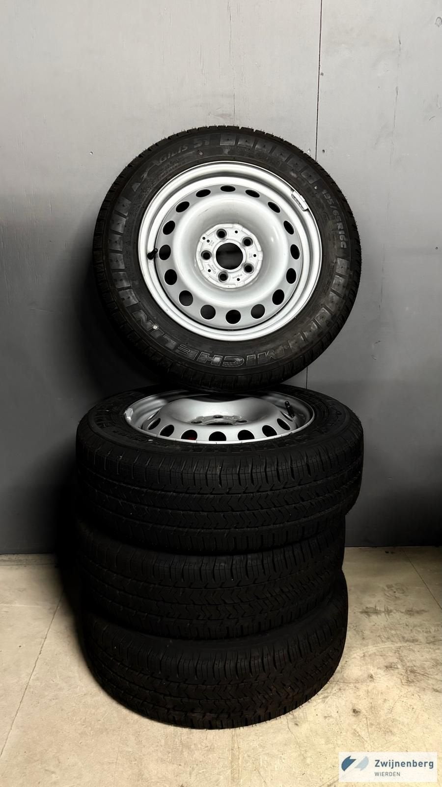Originele Mercedes Benz Vito zomerwielen 16 inch W447, -, Banden en Velgen, Ophalen of Verzenden, -