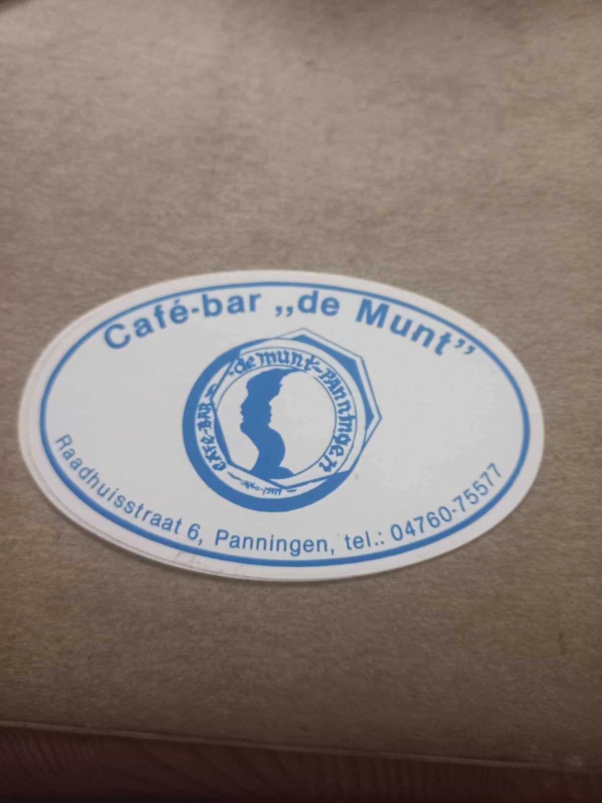 Vintage sticker Café-bar "de Munt" Panningen, Ophalen of Verzenden, Gebruikt