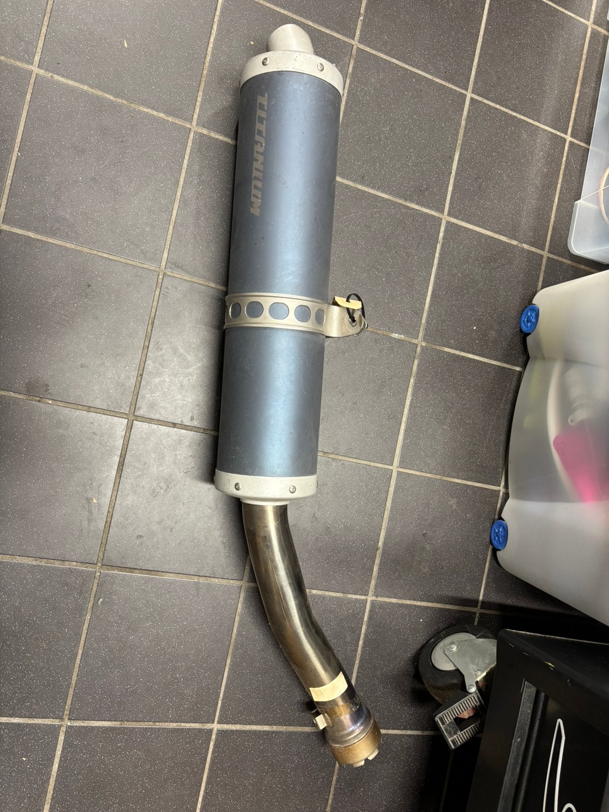 Originele uitlaat R1, Motoren, Ophalen, Gebruikt
