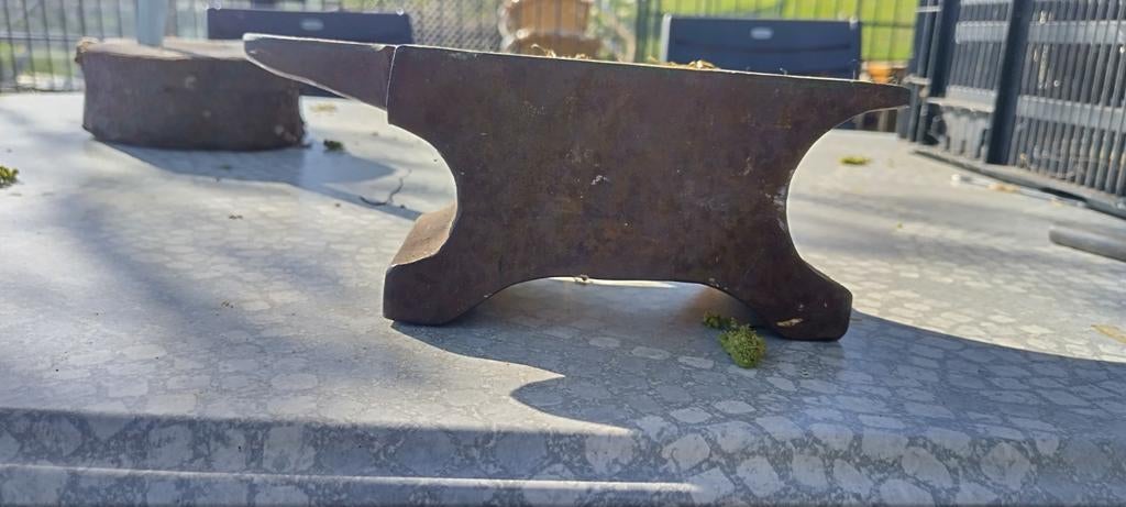 Mooi klein aambeeld - Ideaal voor hobby en decoratie, Verzenden