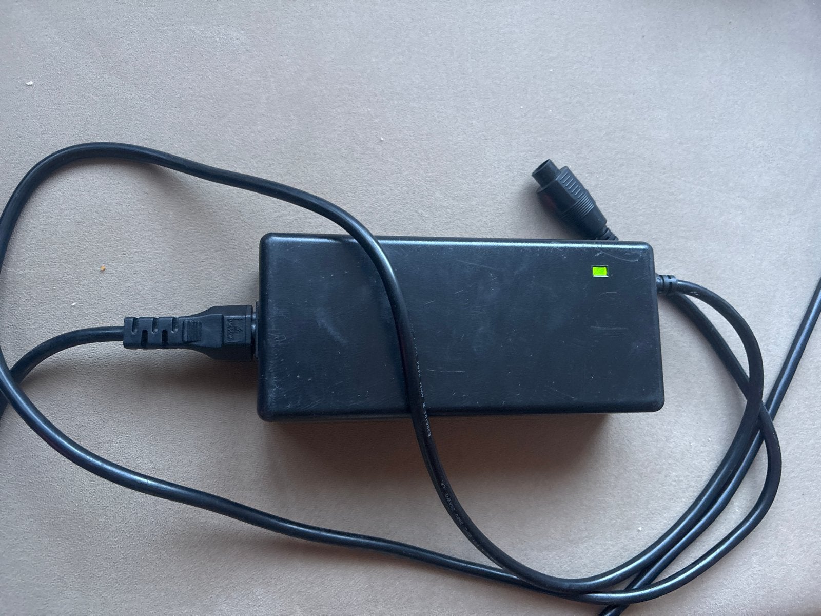 Phylion Li-ion acculader 42V 2.0A voor Sparta e-bike, Ophalen, Gebruikt