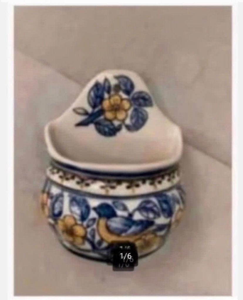 3 x brocante wijwater bakje Porselein Portugal - pr.p.stuk, Ophalen of Verzenden