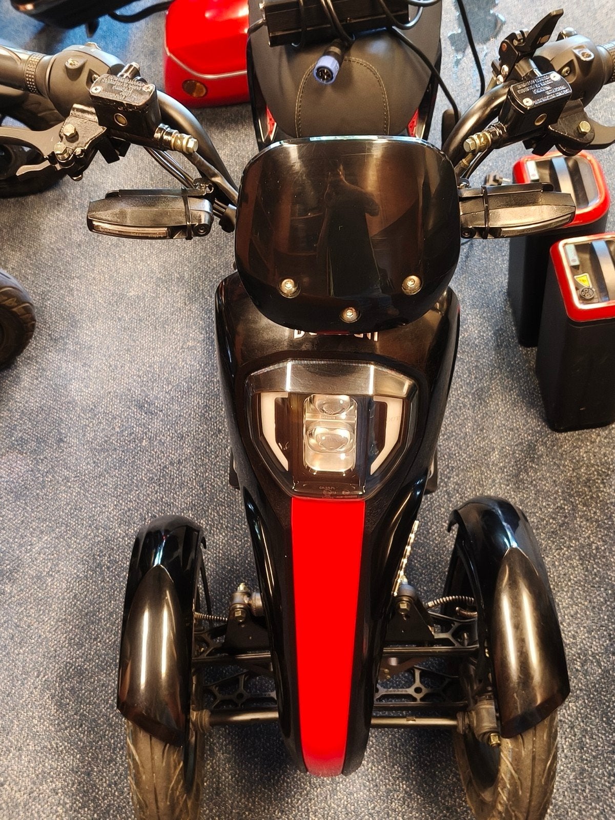 Doohan iTango Elektrische Scooter - Zo goed als nieuw, Fietsen en Brommers, Ophalen