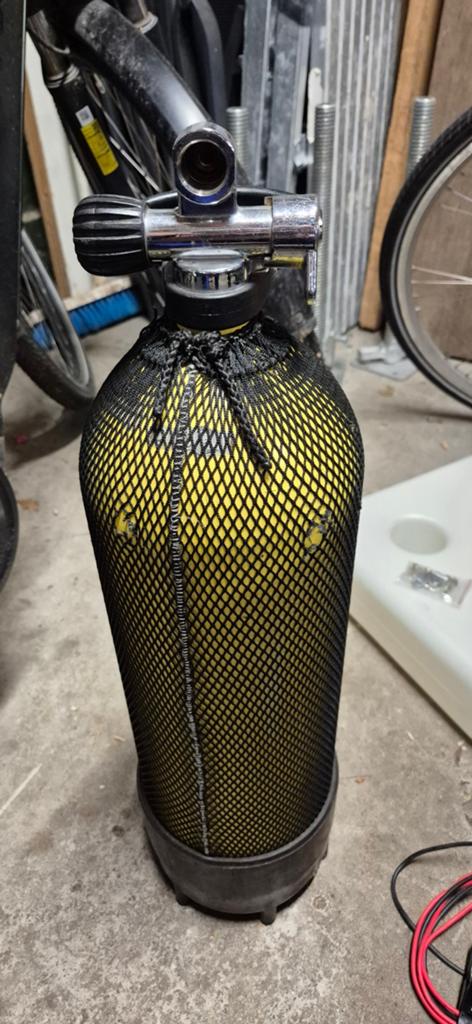 Duikfles 10ltr. met kraan - moet gekeurd worden, Watersport en Boten, Duiken, Ophalen, Gebruikt, Duikfles