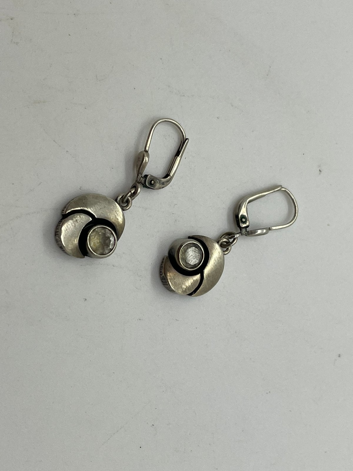 F388 Prachtige zilveren oorbellen Karl Laine Finland, Hangers, Ophalen of Verzenden, X, Zilver