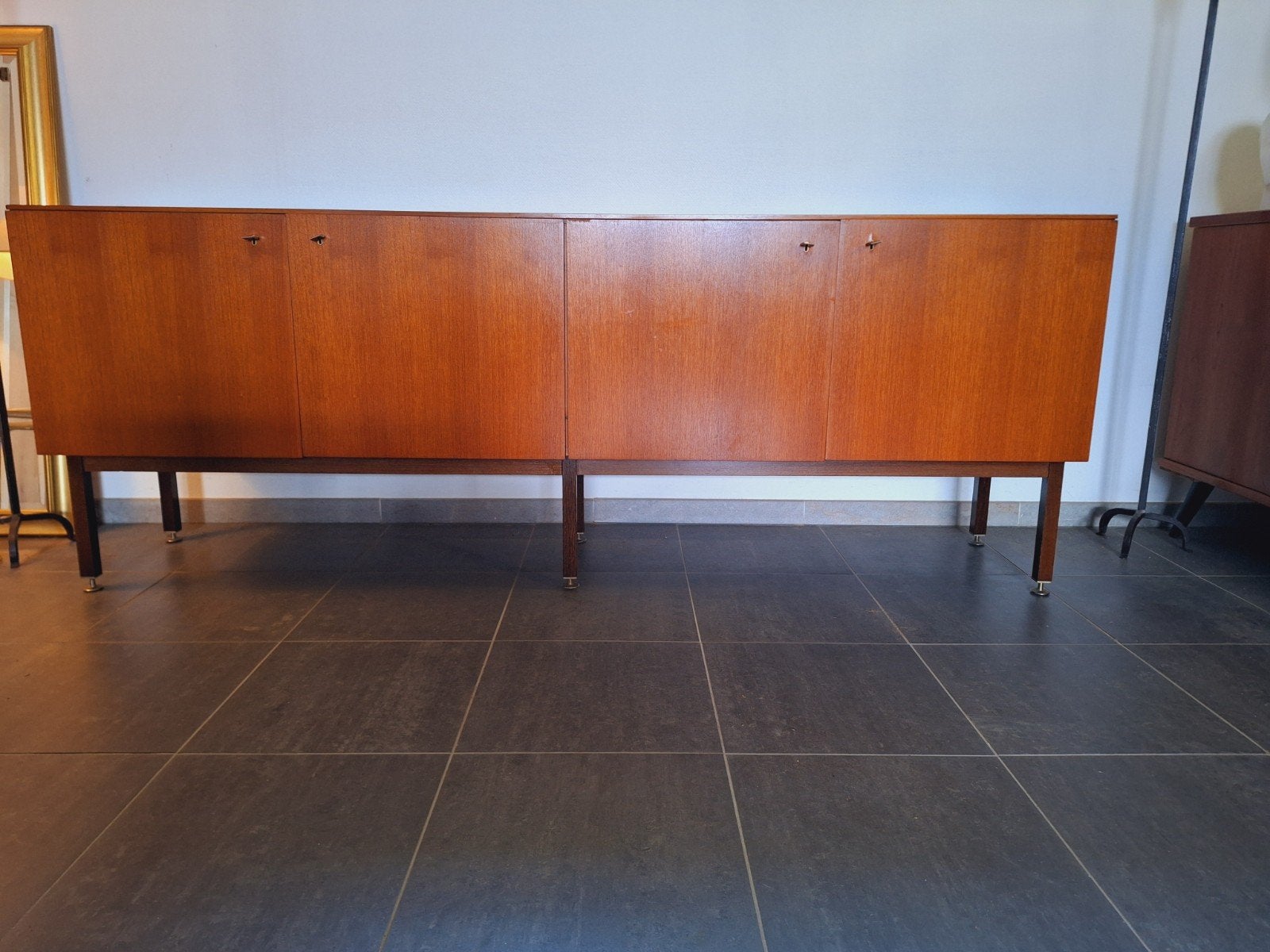 Vintage dressoir midcentury., Huis en Inrichting, Kasten | Dressoirs, Ophalen, Gebruikt, 25 tot 50 cm, 200 cm of meer