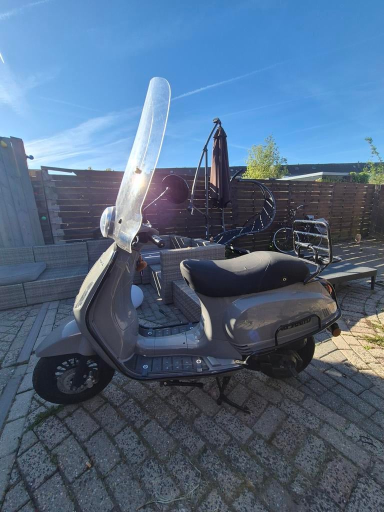 La Souris Sourini S Scooter Nardo Grey goede staat, Ophalen, Zo goed als nieuw, Overige typen, Overige merken