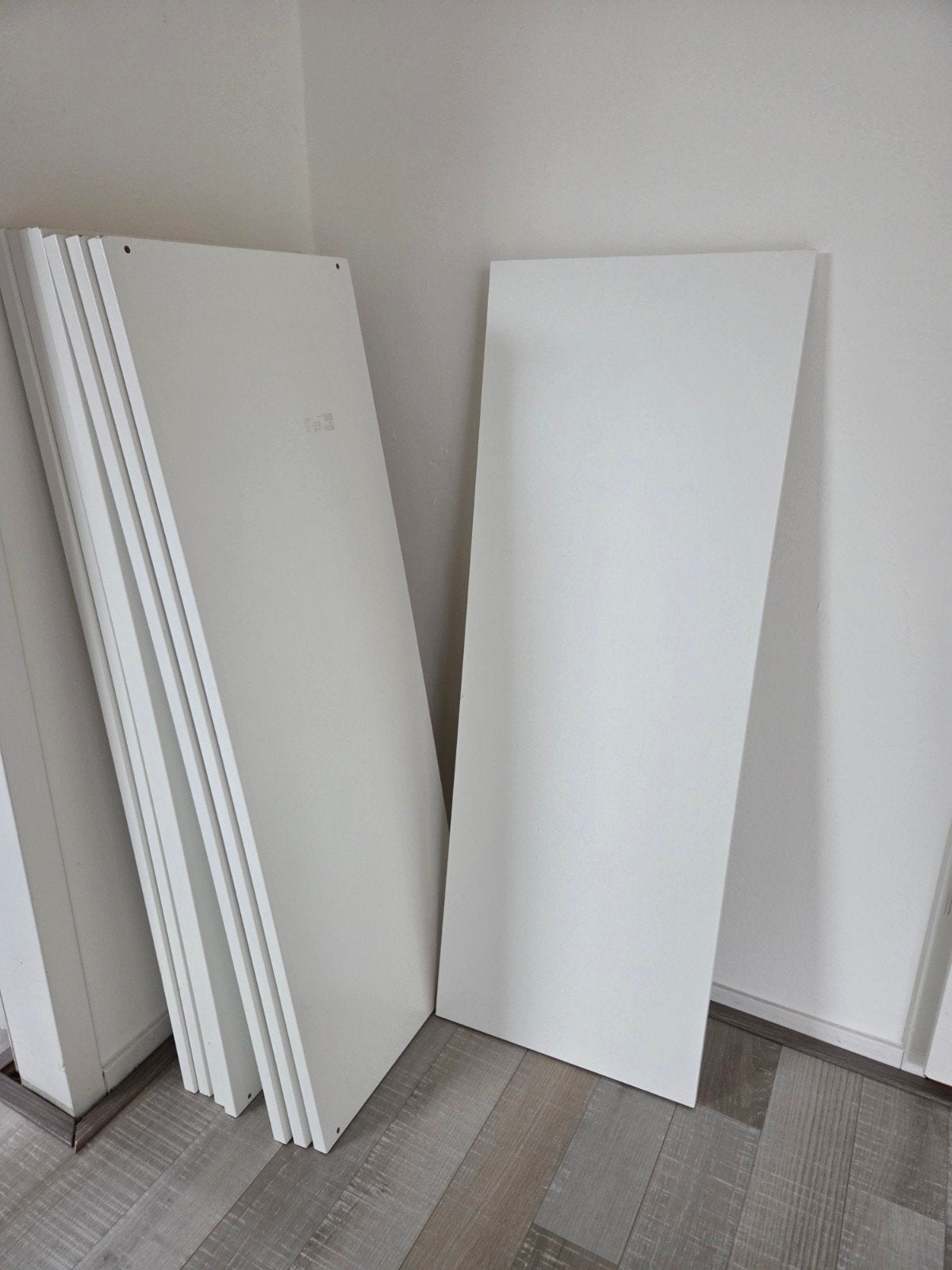 Komplement Ikea plank, Ophalen, 50 tot 100 cm, Zo goed als nieuw, Minder dan 100 cm