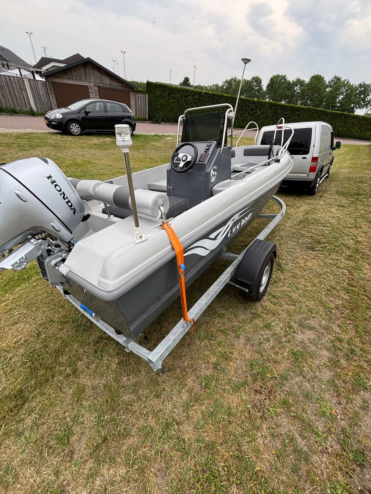 Mooie console boot met 20 pk Honda motor, Overige merken, Buitenboordmotor, Kussenset, Ophalen of Verzenden