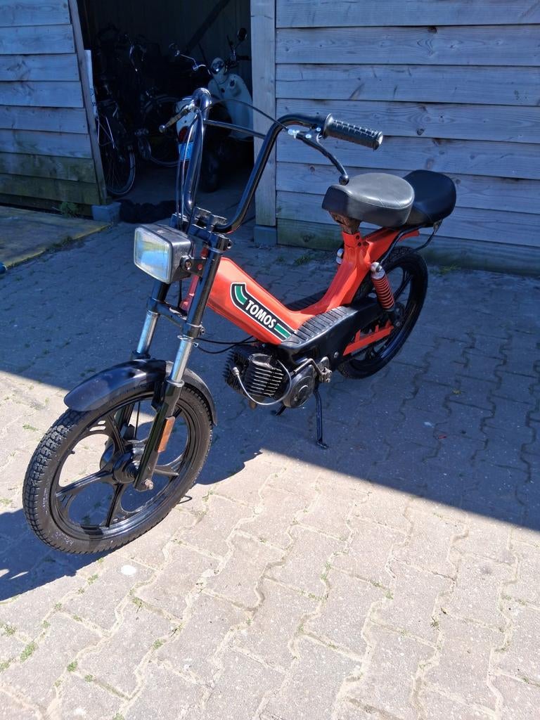 Tomos a35 50cc, Fietsen en Brommers, Brommers | Tomos, Zo goed als nieuw, Standard, Maximaal 45 km/u, Ophalen