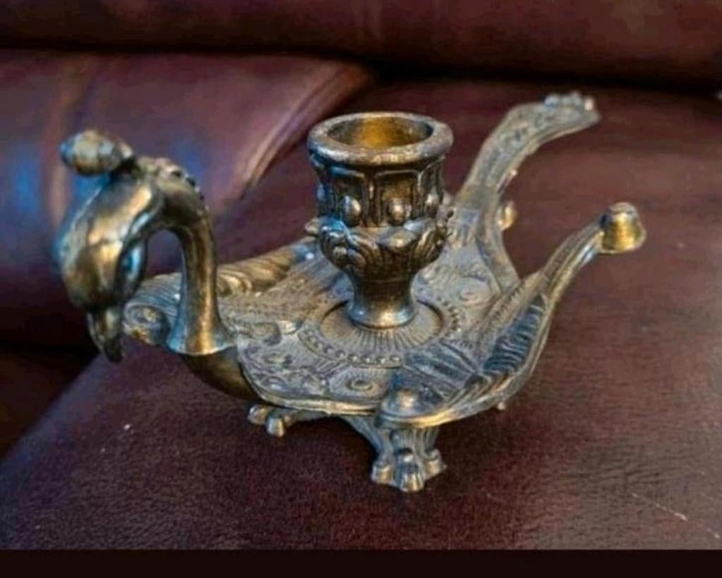 Oude bronzen kandelaar in de vorm van een pauw. Decoratief, Ophalen of Verzenden