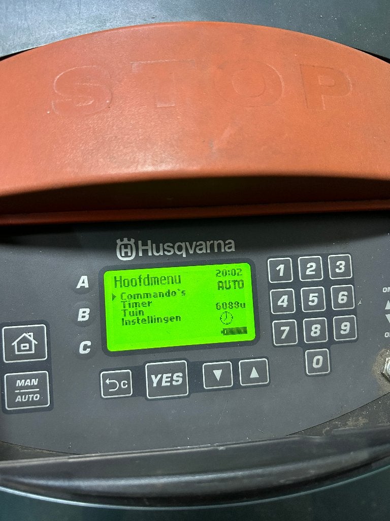 Husqvarna automower 220 ac met weinig uren vanaf 500 euro, Ophalen of Verzenden, Gebruikt, 50 cm of meer, Husqvarna
