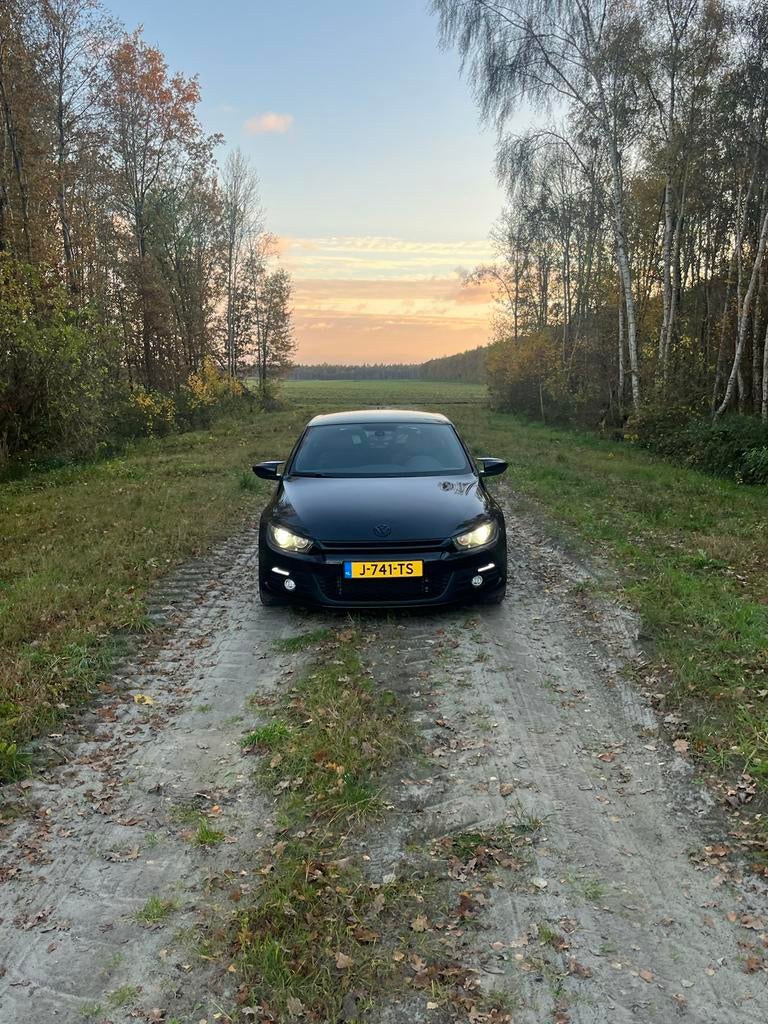 Volkswagen Scirocco 2.0 TSI 147KW 2009 Zwart, 1273 kg, 4 cilinders, 1984 cc, 4 stoelen