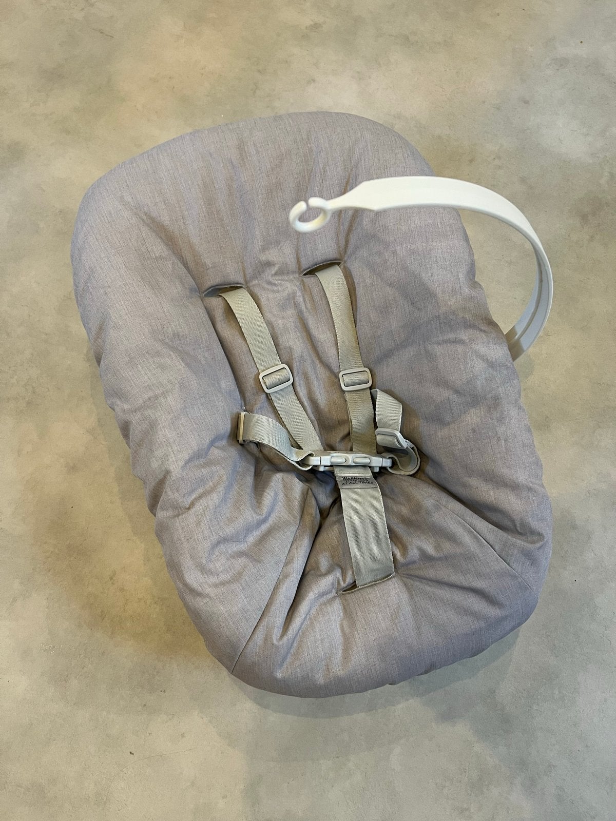 Stokke Tripp Trapp Newborn Set Grijs | zgan, Ophalen of Verzenden, Zo goed als nieuw, Overige typen, Gordel(s)