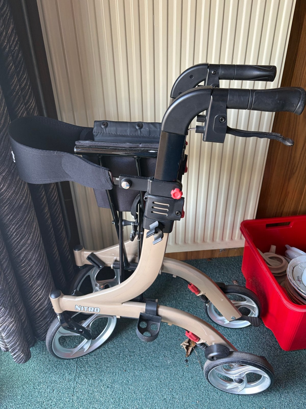 Drive Nitro Rollator lichtgewicht, Diversen, Ophalen, Opvouwbaar, Zo goed als nieuw