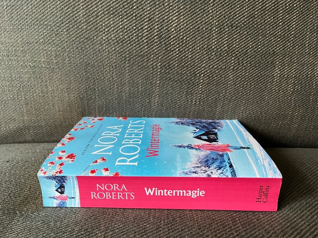 Nora Roberts - Wintermagie., Ophalen of Verzenden, Zo goed als nieuw, Nora Roberts