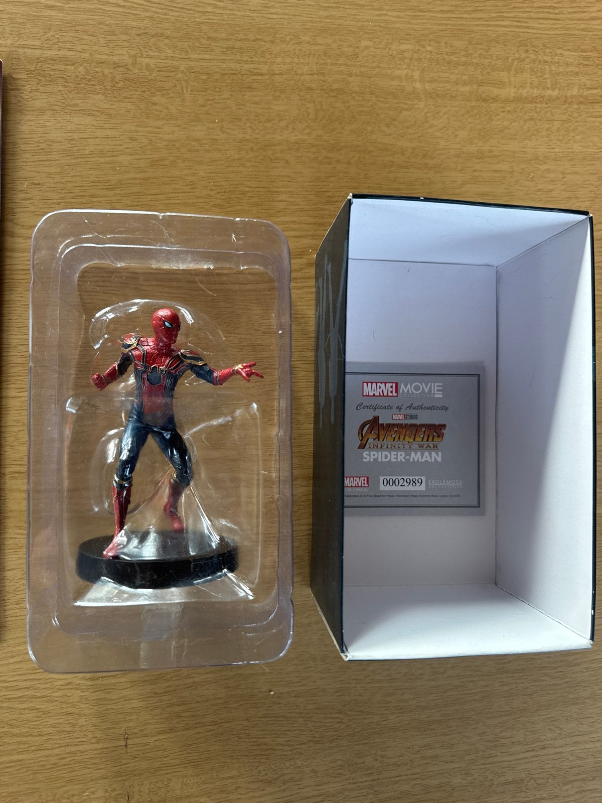 Marvel Spider-Man Iron Spider beeldje met Frans schrift, Verzamelen, Poppetjes en Figuurtjes, Ophalen of Verzenden, Nieuw
