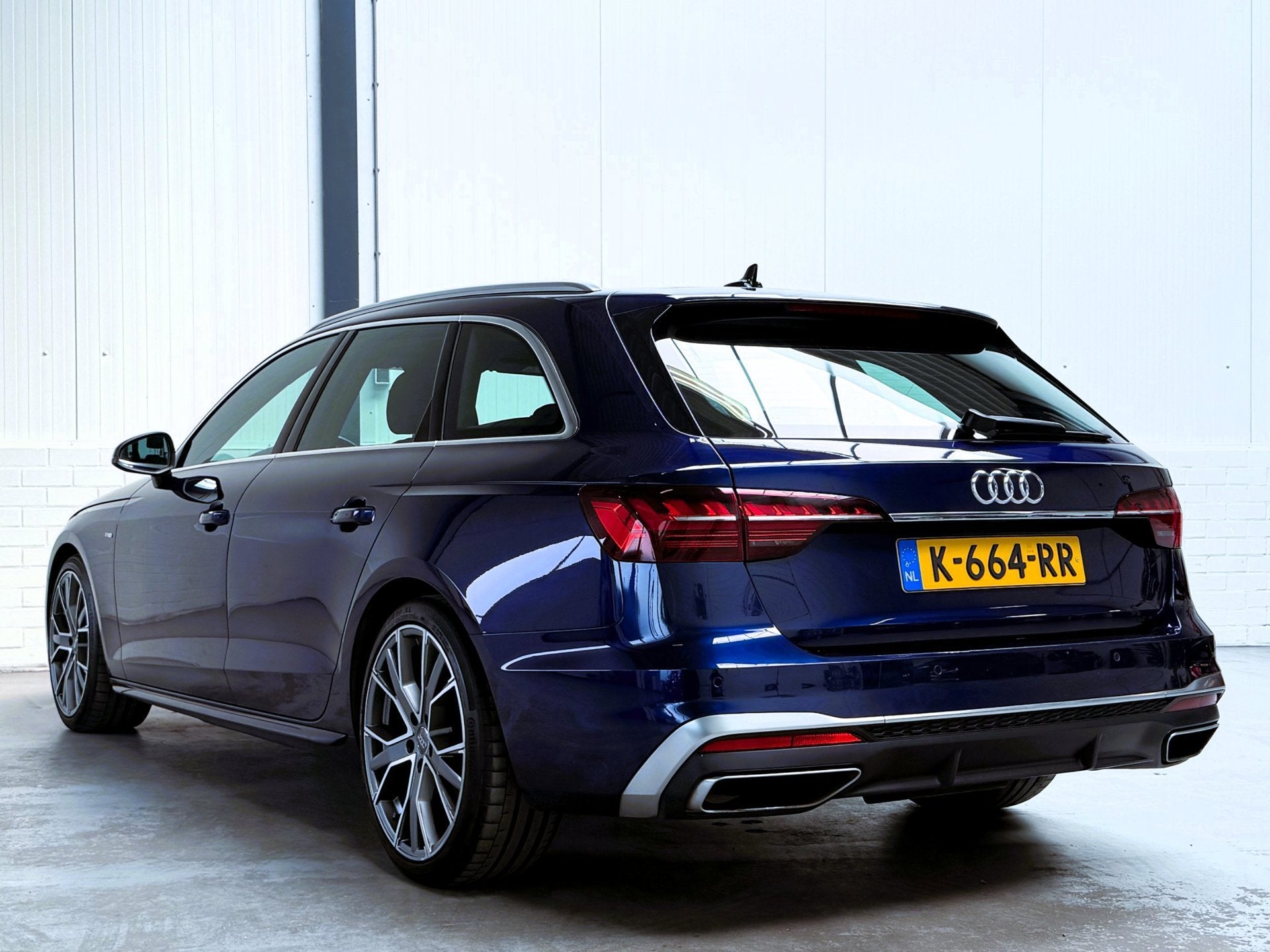 Audi A4 Avant 35 TFSI S edition|Org NL, Auto's, Gebruikt, 4 cilinders, Blauw, A4