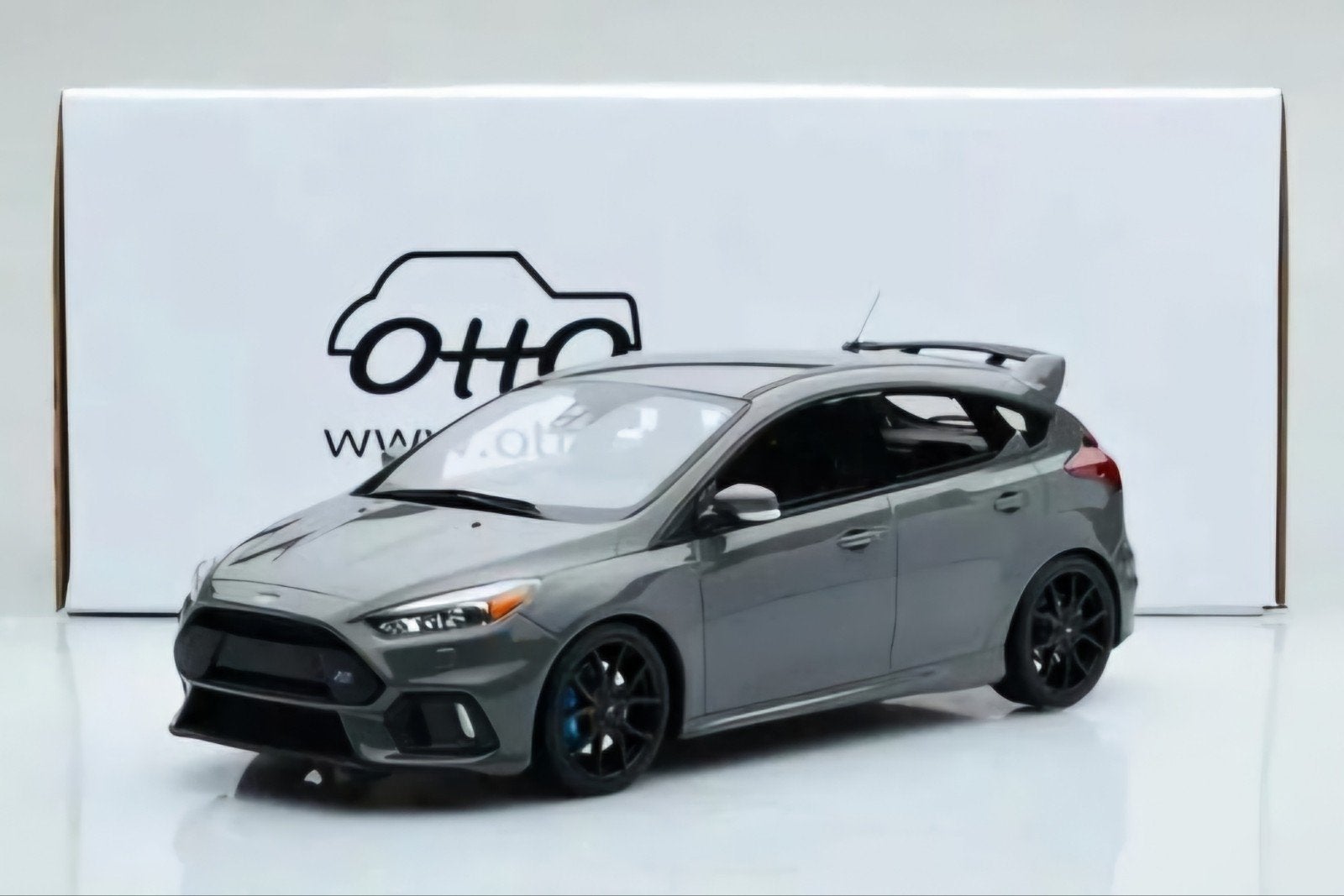 GEZOCHT: Bruine doos OT779 Ottomobile, Hobby en Vrije tijd, Modelauto's | 1:18, Ophalen of Verzenden, OttOMobile