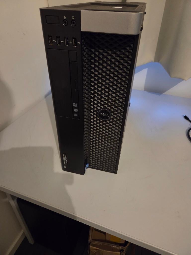 Dell Precision T7810 met 2x snelle Xeon, 64g ram, GTX 980, 64 GB of meer, -, -, Intel Xeon