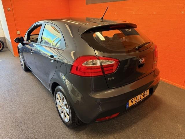 Kia Rio 1.2 CVVT / 5 DEURS / BUSINESS-LINE / AIRCO!, 4 cilinders, Origineel Nederlands, Bedrijf, Handgeschakeld