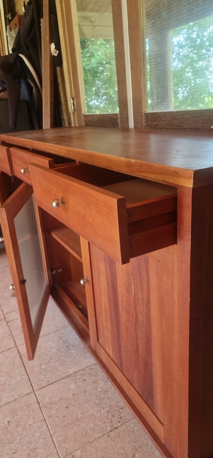 Massief kersenhouten dressoir 180x50x93 met lades en deuren, Huis en Inrichting, Gebruikt, Klassiek, Ophalen of Verzenden, 25 tot 50 cm