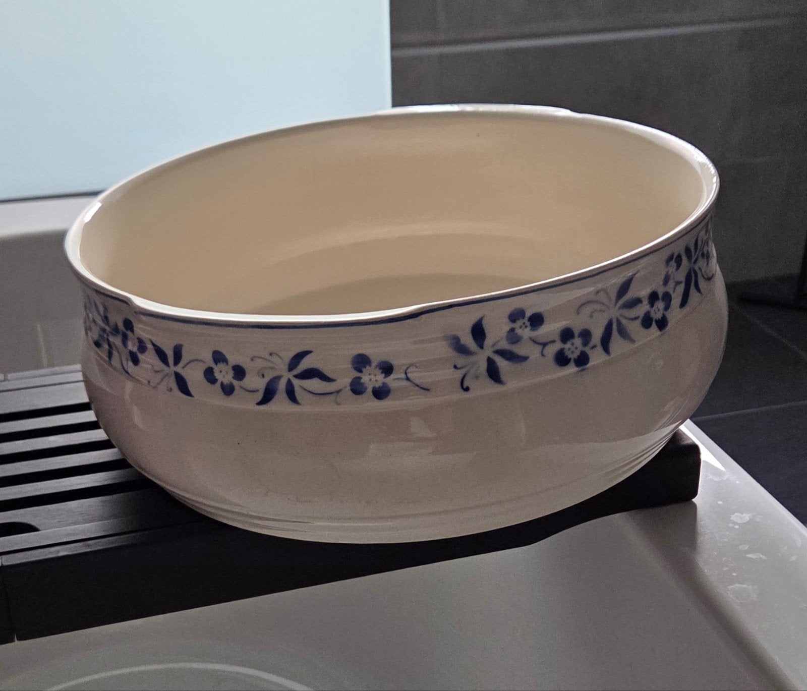 Antieke Waskom met Blauw Bloemenpatroon - Monopol II, Ophalen of Verzenden