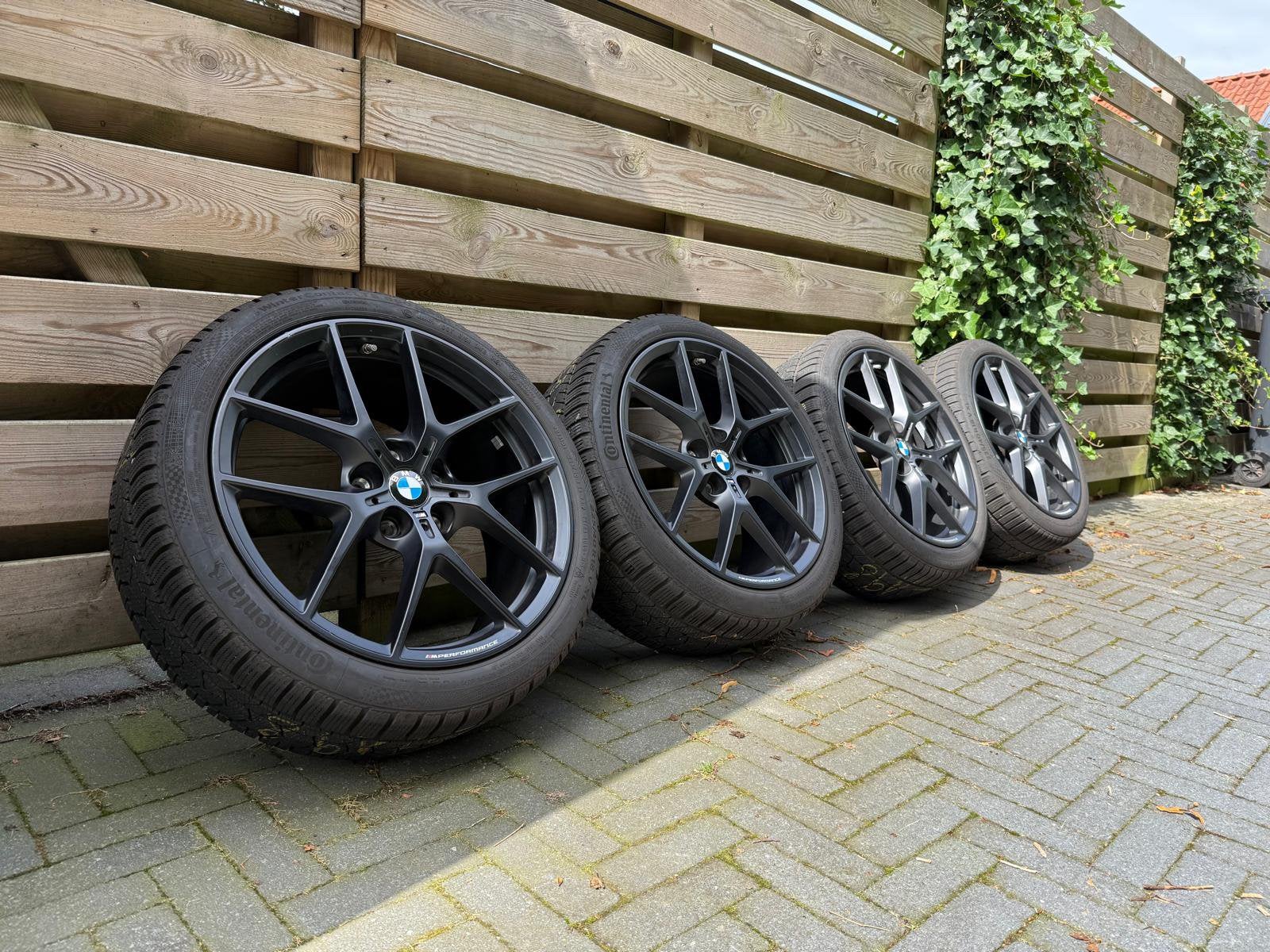 Bmw 554M 18 inch velgen met winterbanden 1 serie 2 serie, Auto-onderdelen, Banden en Velgen, Ophalen, 18 inch, Banden en Velgen