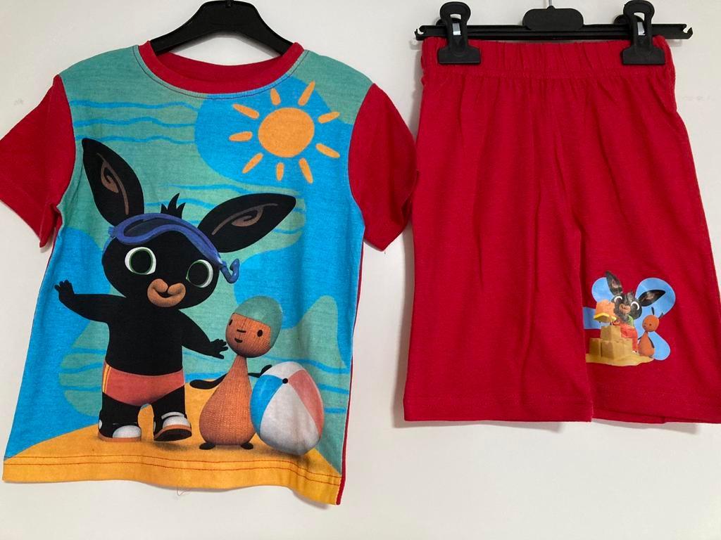 Nieuw pyjama / shortama konijntje bing rood maat 104, Ophalen of Verzenden, Nieuw, Jongen, Nacht- of Onderkleding