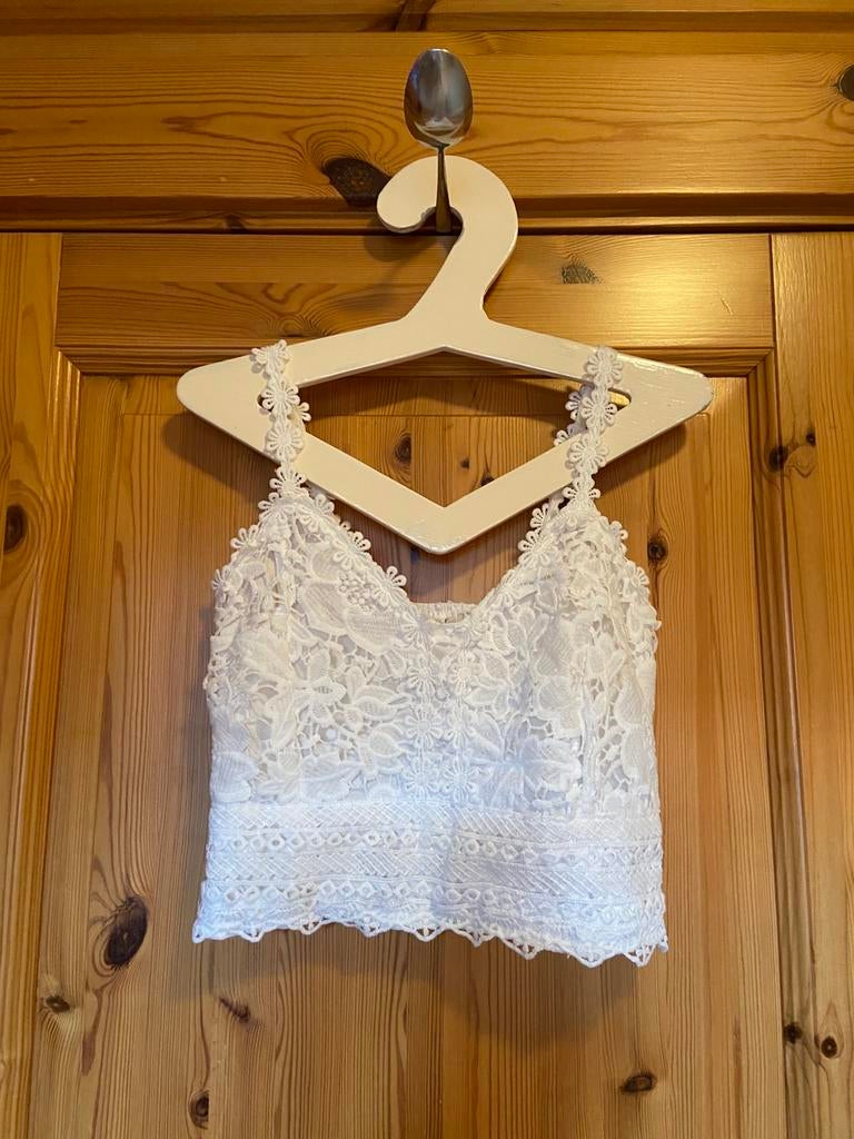 Croptop wit kant zonder mouw oto 37 lengte 41, Wit, Ophalen of Verzenden, Zo goed als nieuw, Maat 36 (S)