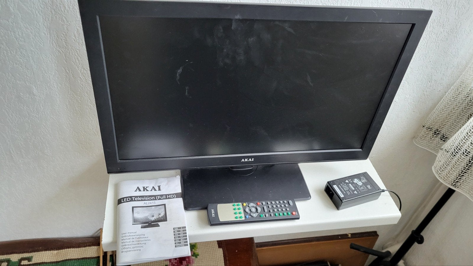 AKAI LED TV 55x35cm (Full HD) - Ideaal voor 12V gebruik, Audio, Tv en Foto, Ophalen of Verzenden, Gebruikt
