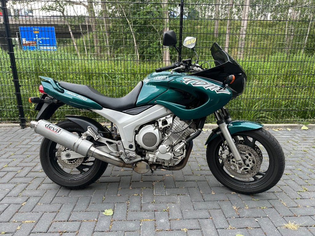 Yamaha TDM850 eerste serie, weinig gereden, Japan, 2 cilinders, Sportuitlaat, Motorrijbewijs A