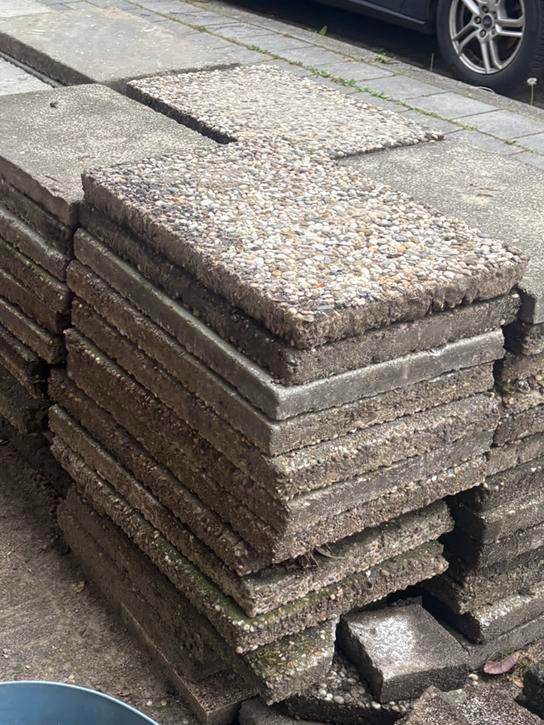 Gratis Betontegels siergrind 40x60, Ophalen, Zo goed als nieuw, Hout