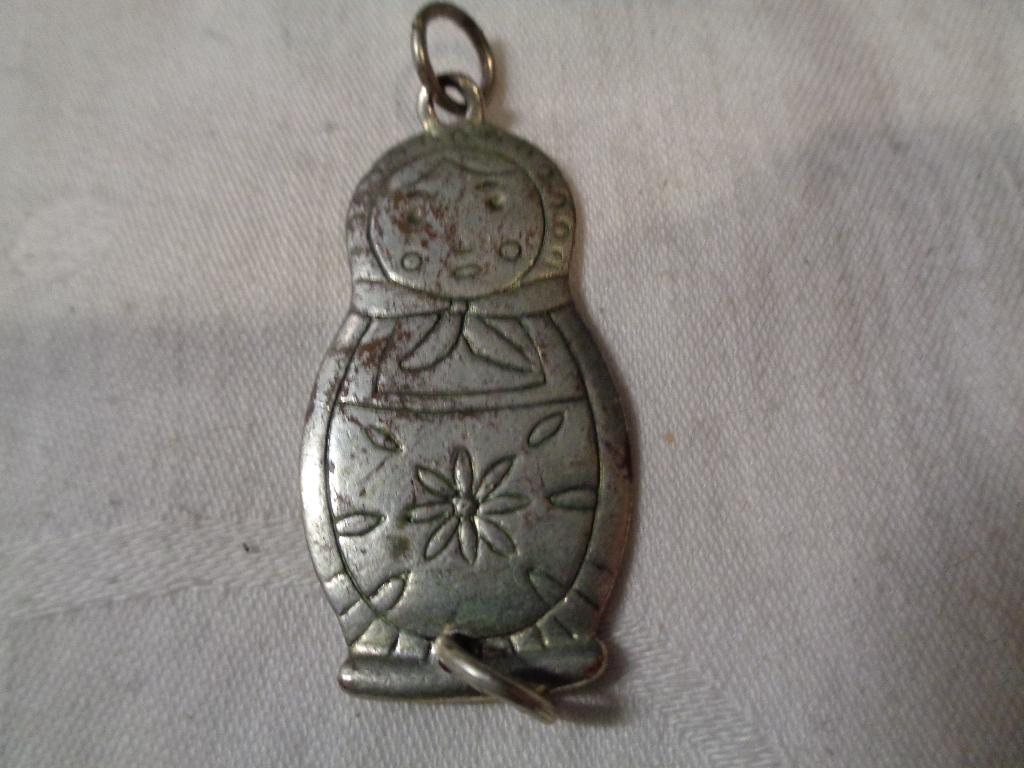 zilverkl matroesjka popje als tussen stuk nr kr 539, Hobby en Vrije tijd, Kralen en Sieraden maken, Nieuw, Tussenstuk of Tussenkraal