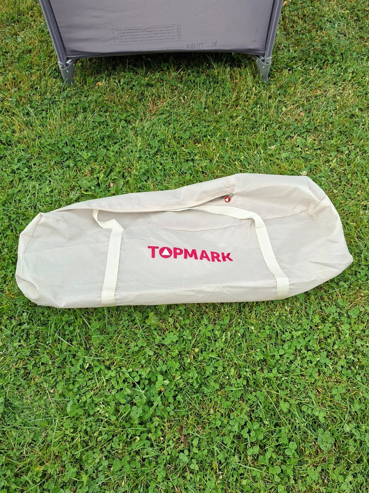 Topmark campingbedje met matras en draagtas, Ophalen, Gebruikt, Rechthoekig