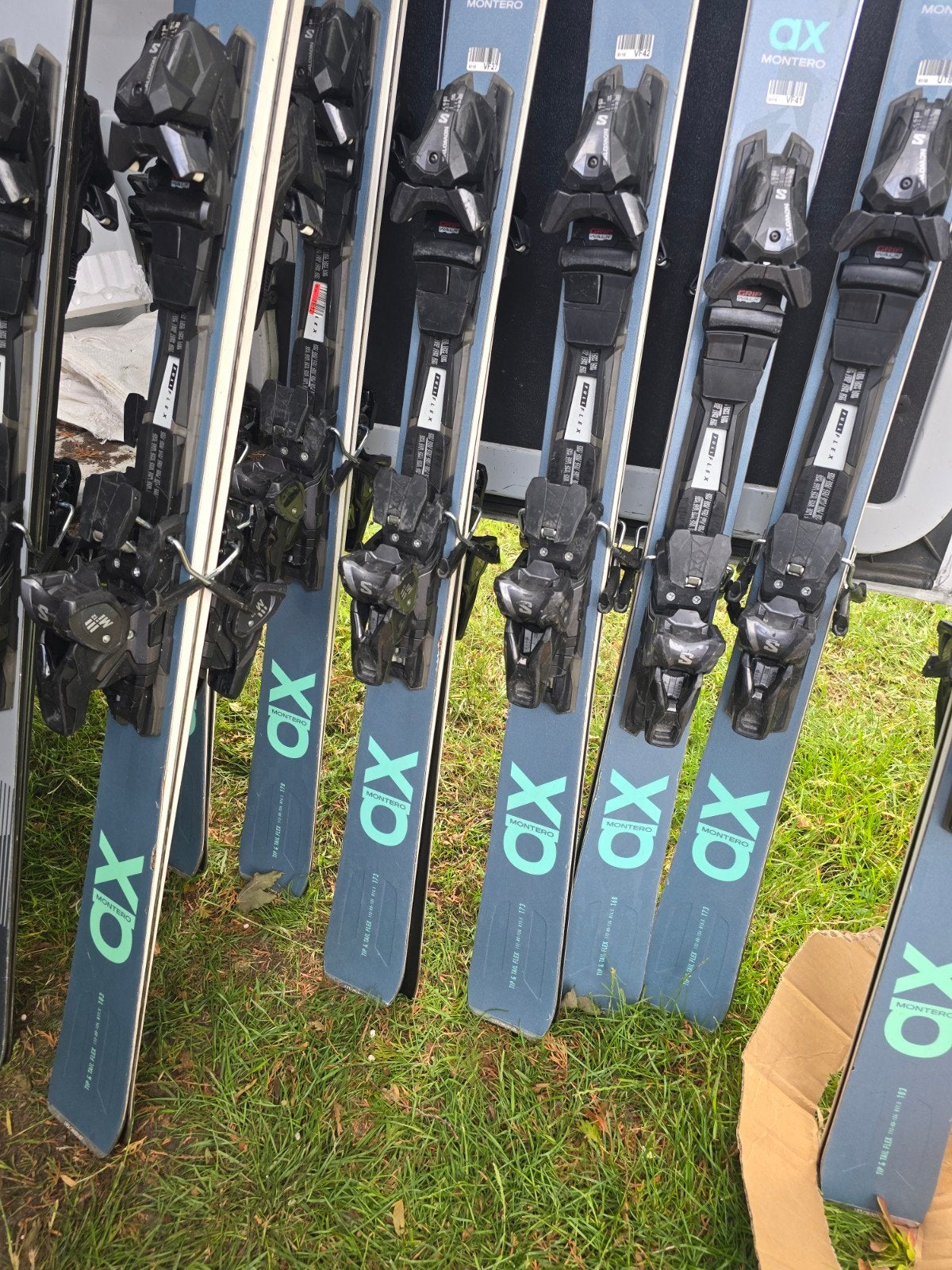 Stockli laser AX  2025/26 NP 1600€ VOOR KENNERS BEST SKIS, 160 tot 180 cm, Stockli, Zo goed als nieuw, Carve