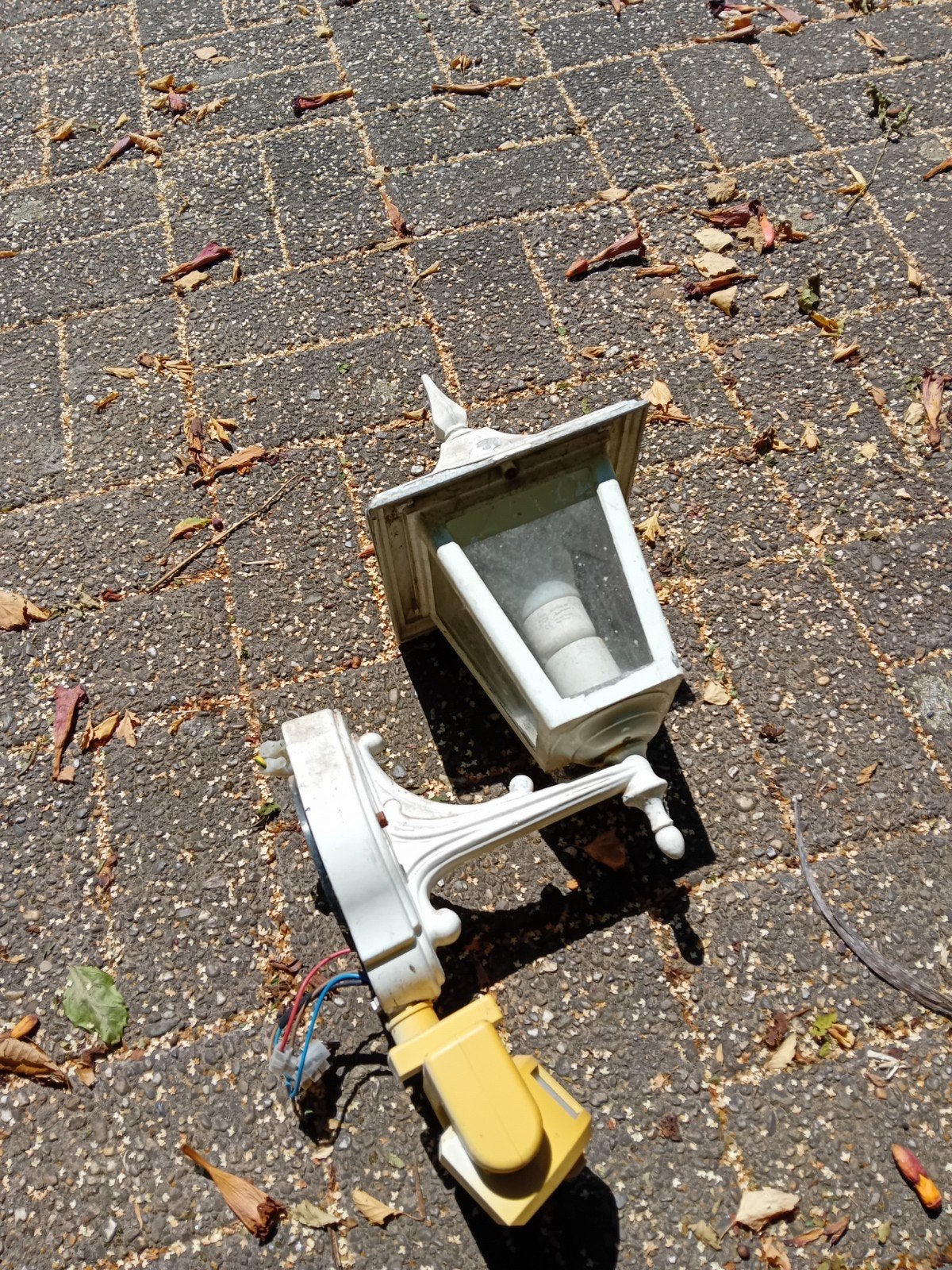 Buitenlamp met bewegingssensor - defect, Ophalen, Bewegingssensor, Gebruikt, Minder dan 50 watt