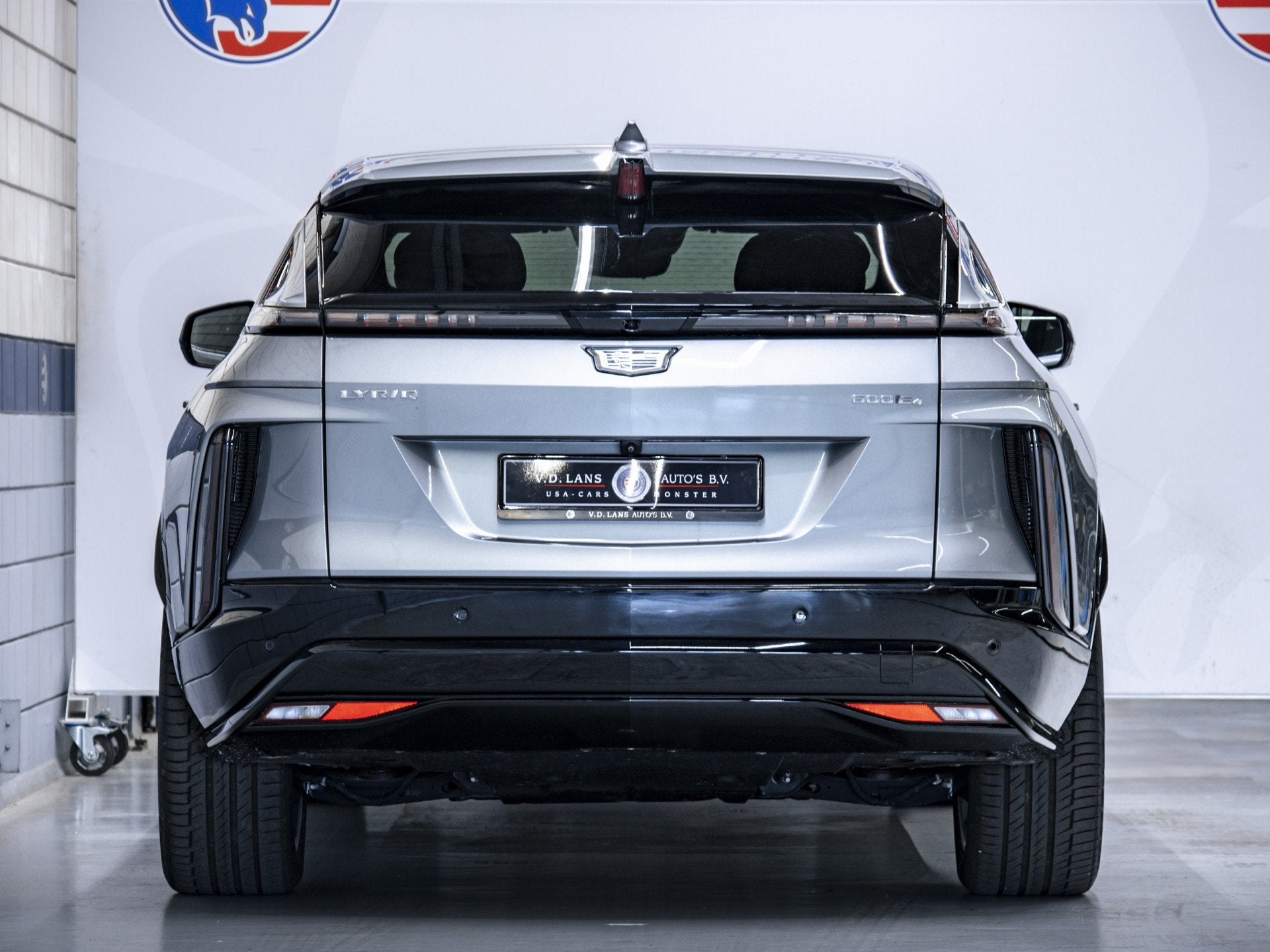 Cadillac Lyriq Sport 600 EV / Juniper Interior (bj 2025), Auto's, Gebruikt, Leder, 1588 kg, Blauw